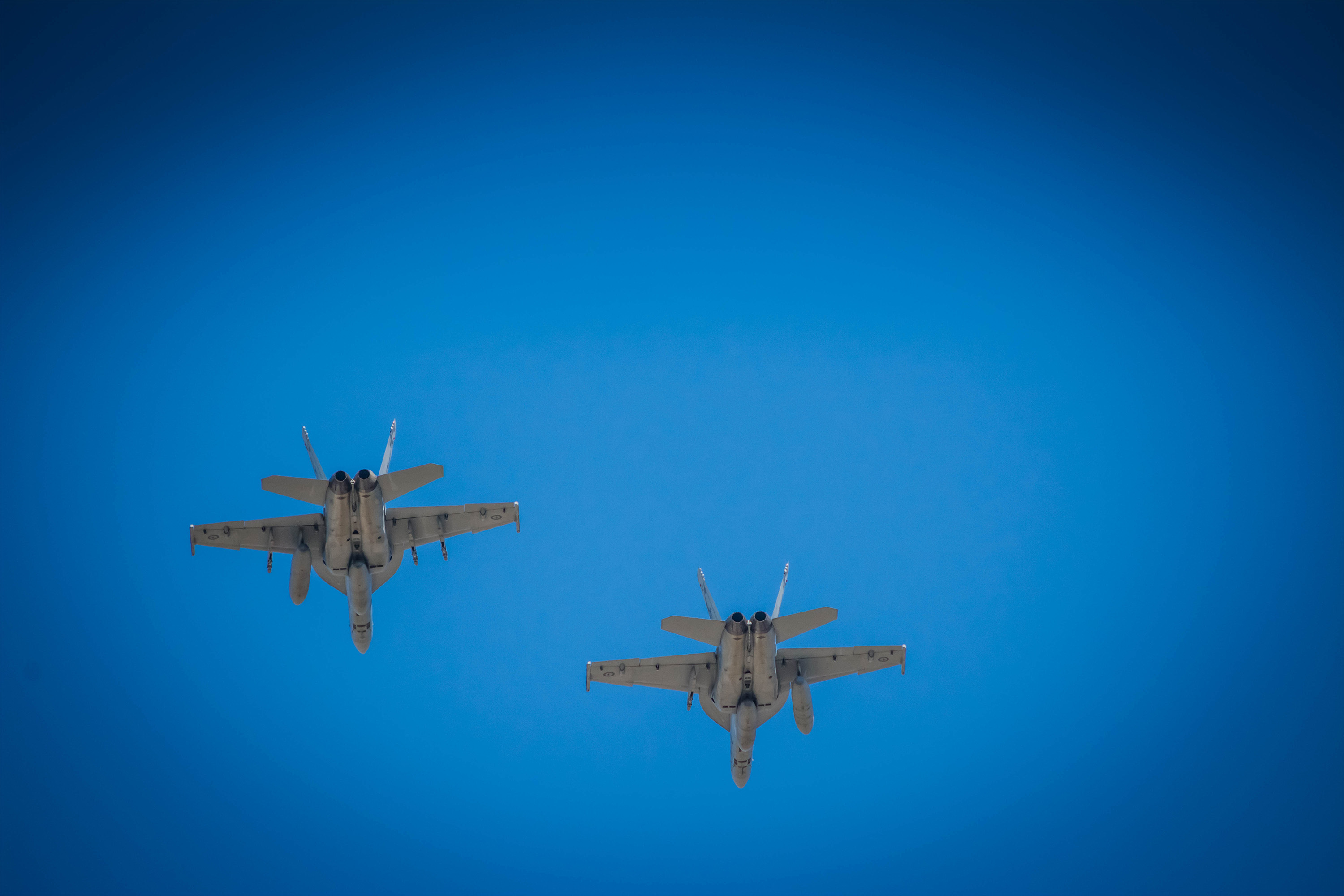Riverfire is only 2 weeks away! It is always great fun seeing the jets screaming past during the afternoon and again to start the fireworks!