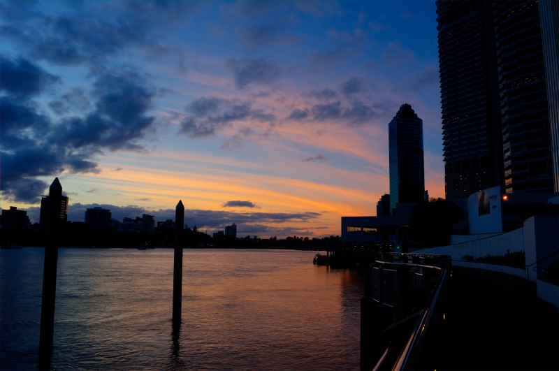Sunrise by the Brisbane Riverside.